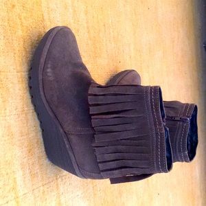 Fly of London suede fringe wedge bootlet